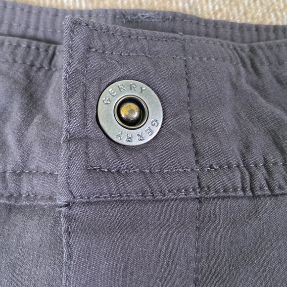 Gerry Shorts Mens Gray Cargo Stretch Outdoor Zip Pockets Rayon Comfort (Size 34) - Picture 5 of 9